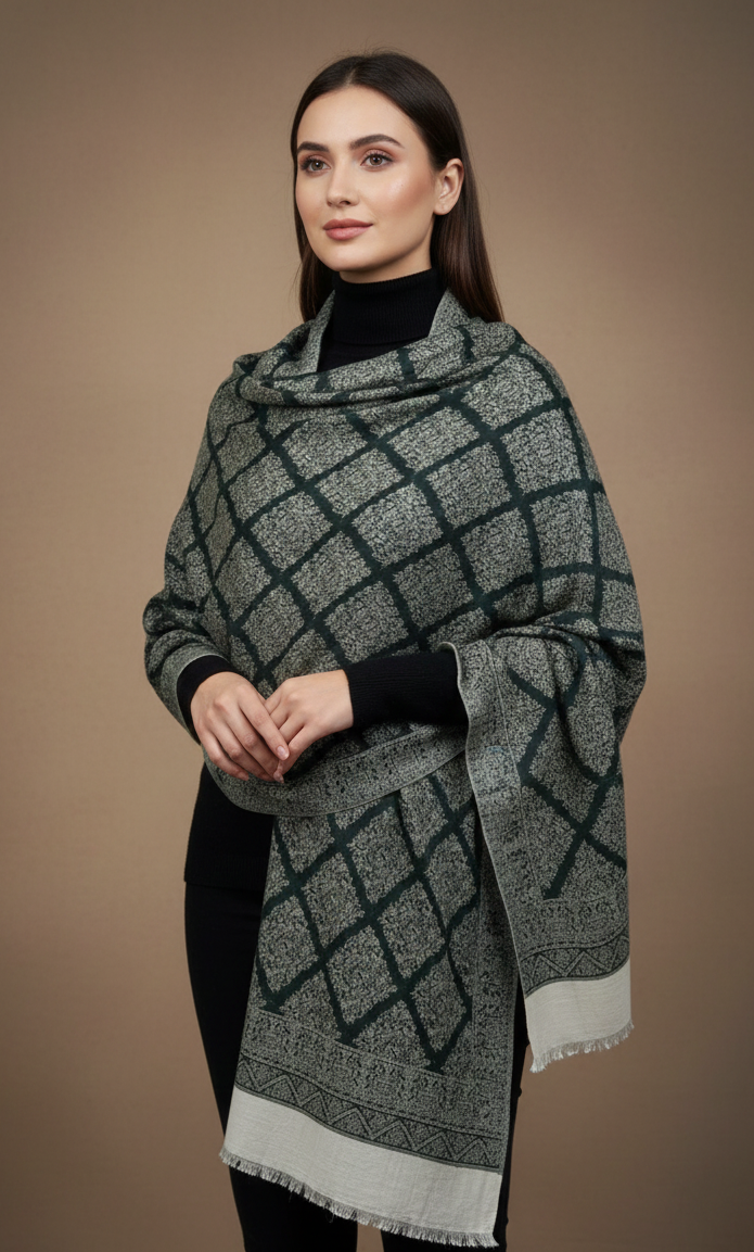 Kastoori Diamond Reversible Weave Shawl